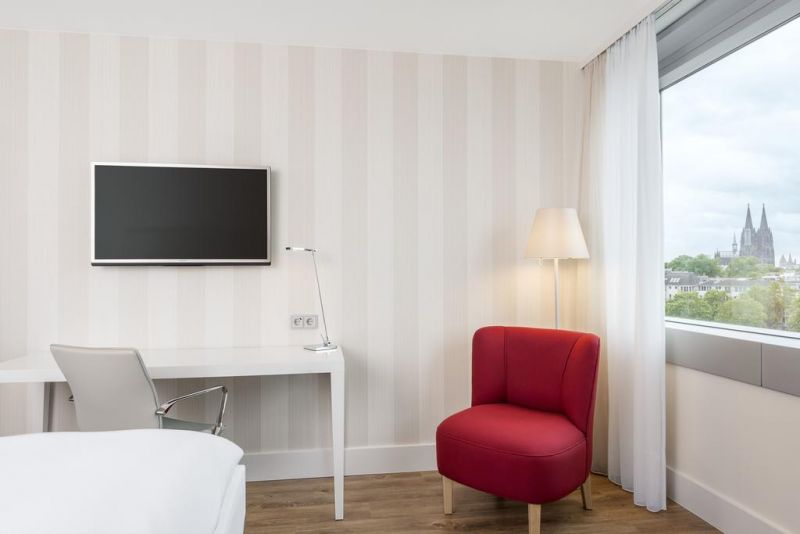 NH COLLECTION KOELN MEDIAPARK 4*
