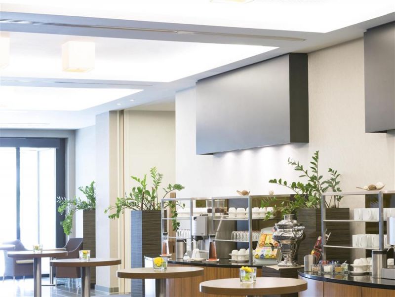 NOVOTEL BERLIN AM TIERGARTEN 4*