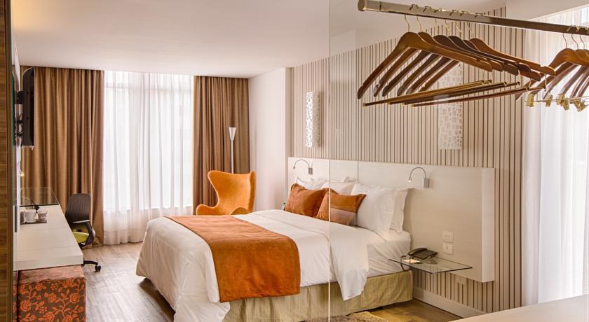 RADISSON CURITIBA 5*