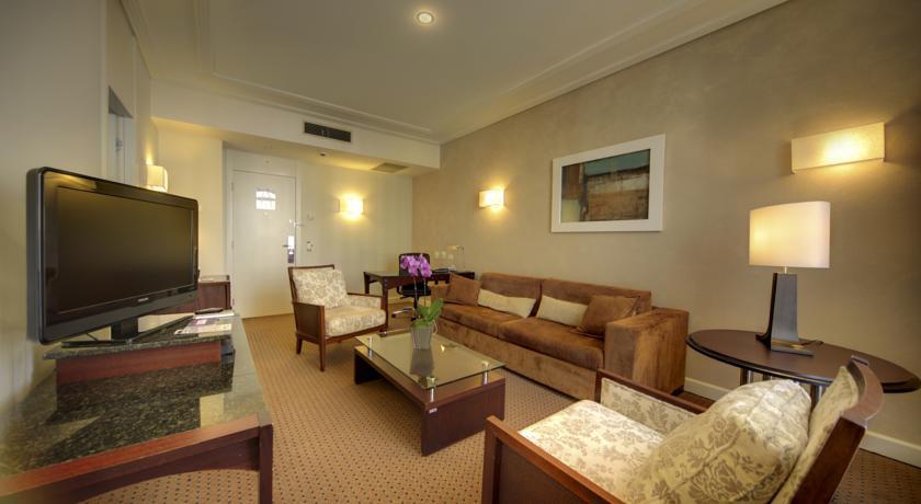 RADISSON CURITIBA 5*