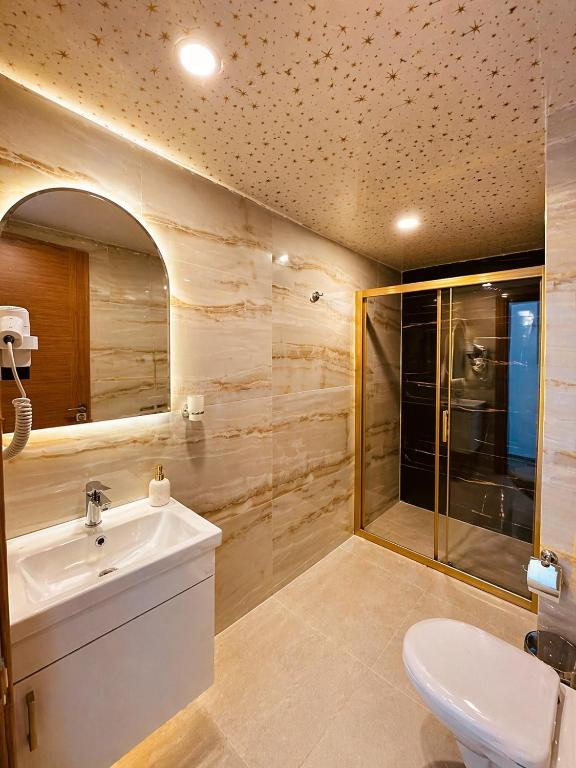 BRITANNIA HOTEL & VILLAS 3*