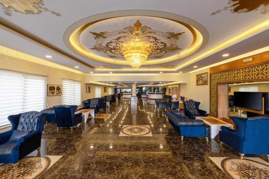 CLUB HOTEL BELPINAR 4*