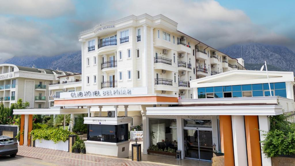 CLUB HOTEL BELPINAR 4*