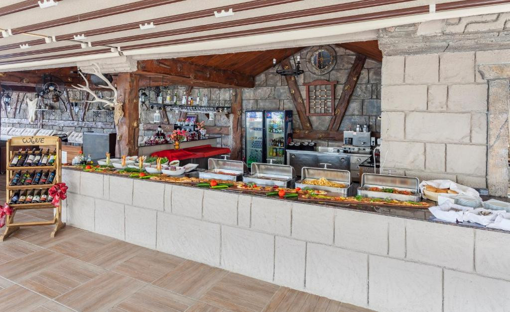 CLUB HOTEL BELPINAR 4*
