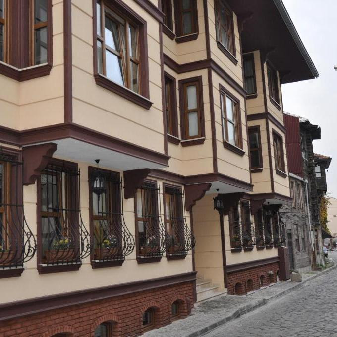 ARUNA HOTEL 4*