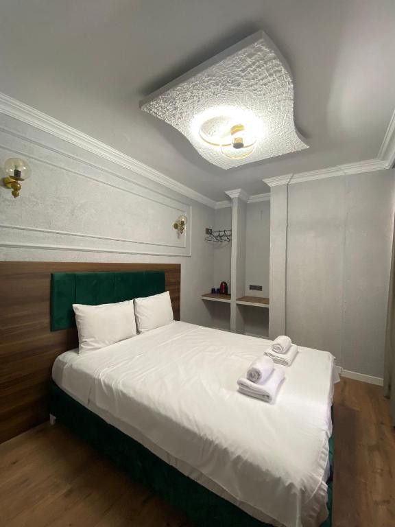 ARUNA HOTEL 4*