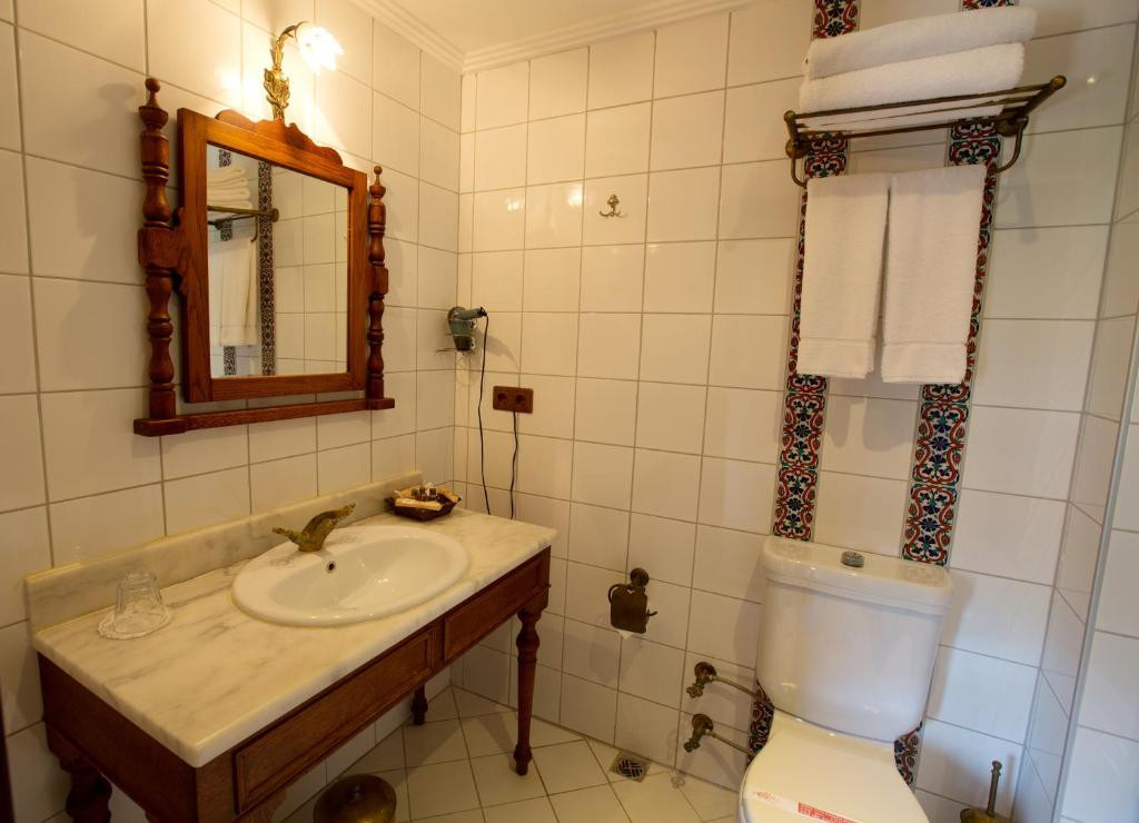 ARUNA HOTEL 4*