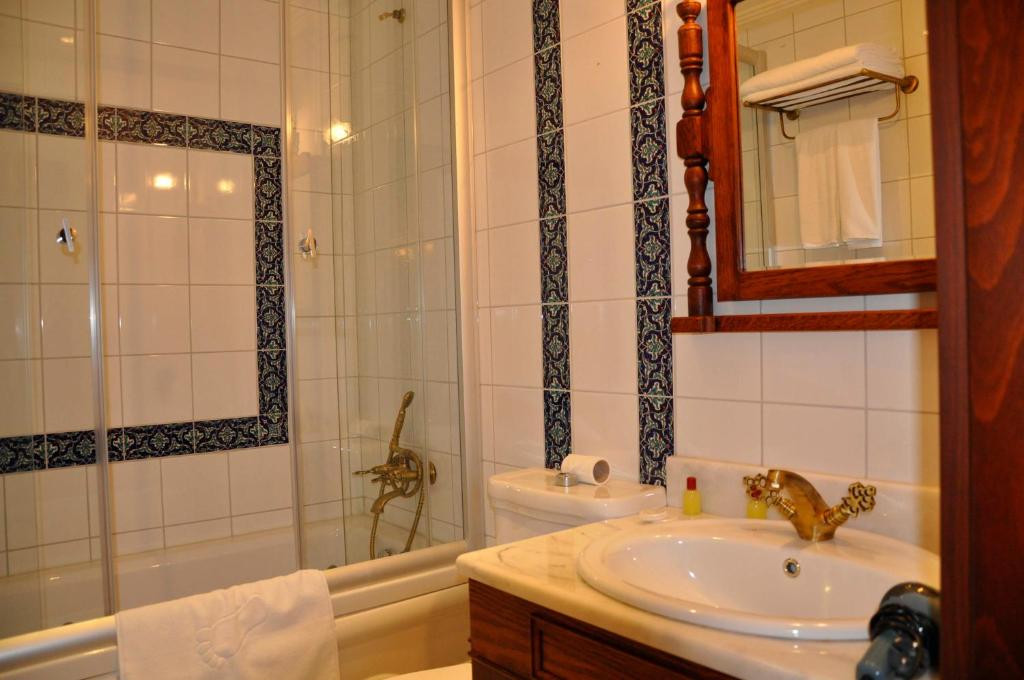 ARUNA HOTEL 4*