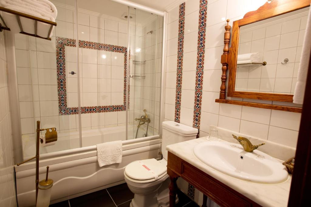 ARUNA HOTEL 4*
