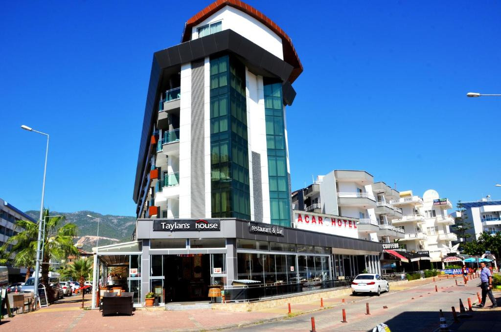 ACAR 4*