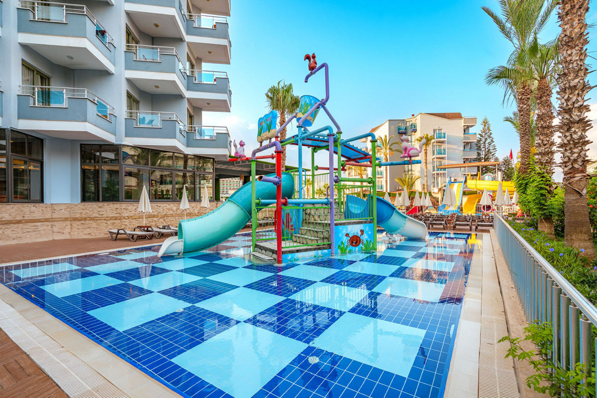 CARETTA RELAX HOTEL (EX. XENO RELAX HOTEL) 4*