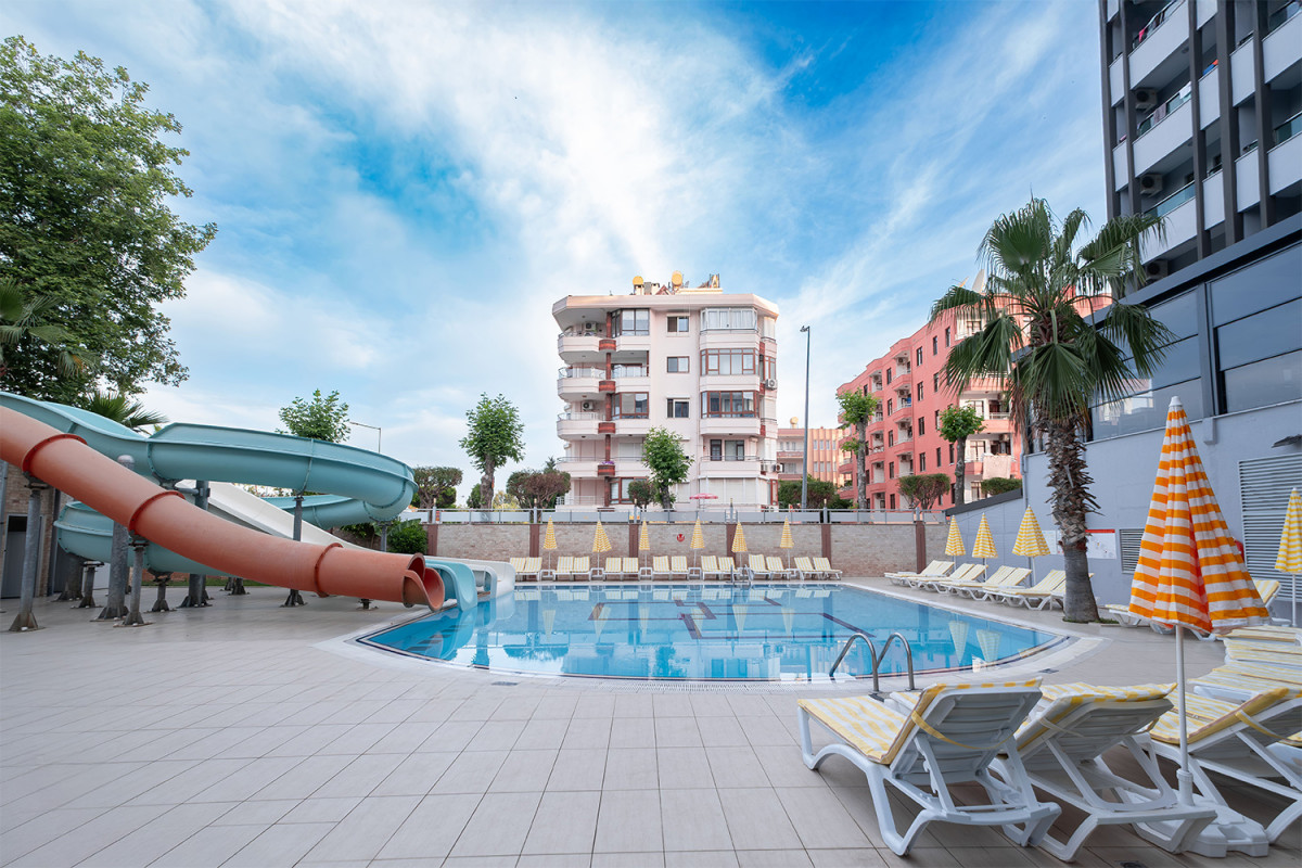 ANANAS HOTEL 4*