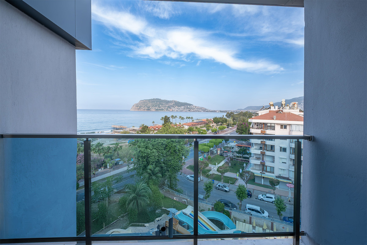 ANANAS HOTEL 4*