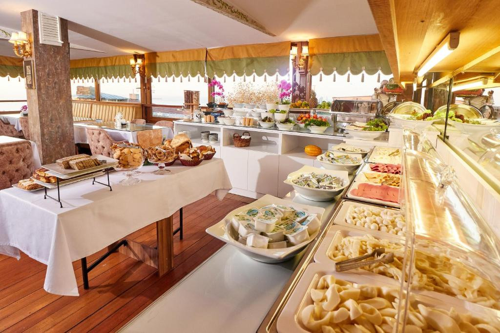 1207 HOTEL (EX. ALZER) 4*