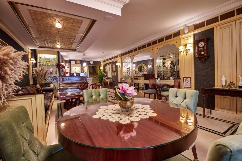 1207 HOTEL (EX. ALZER) 4*