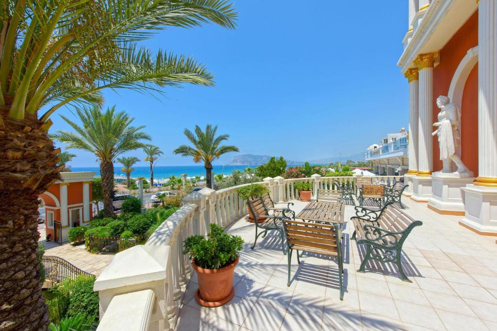 ANTIQUE ROMAN PALACE MUSEUM HOTEL ADULTS ONLY 16+ 5*