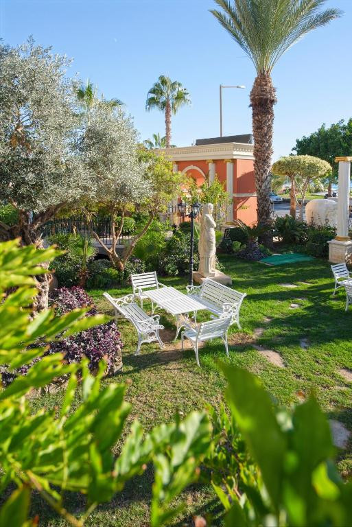ANTIQUE ROMAN PALACE MUSEUM HOTEL ADULTS ONLY 16+ 5*