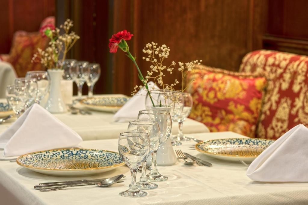 ANTIQUE ROMAN PALACE MUSEUM HOTEL ADULTS ONLY 16+ 5*