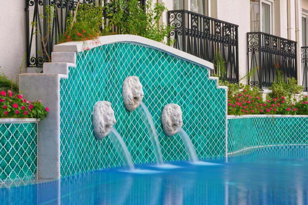 ANTIQUE ROMAN PALACE MUSEUM HOTEL ADULTS ONLY 16+ 5*