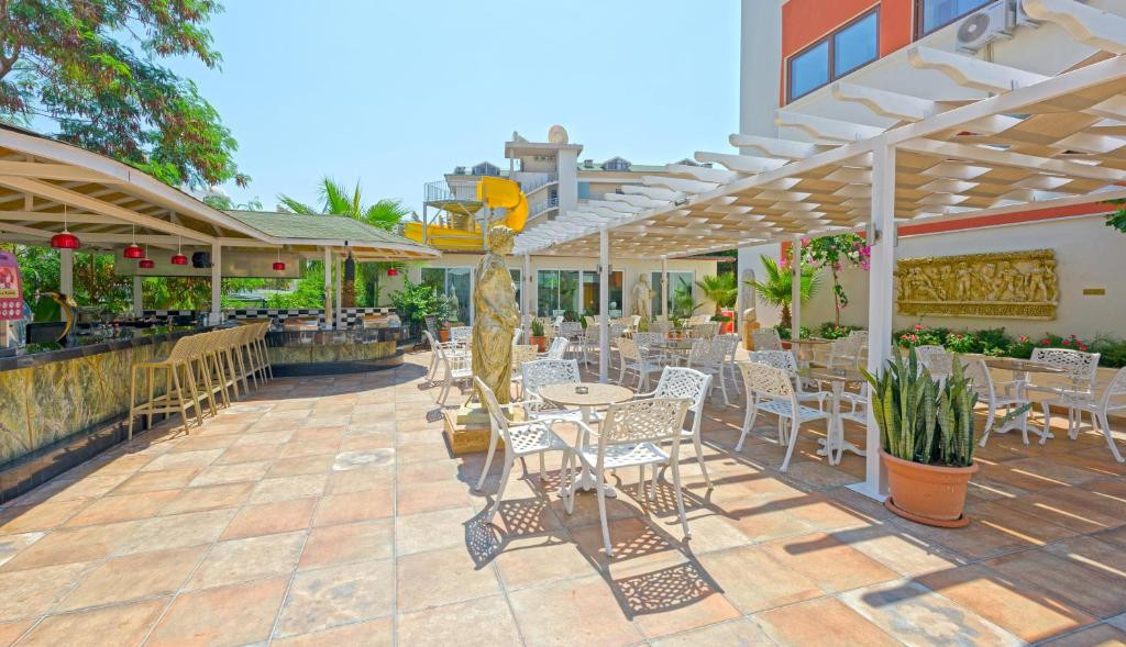 ANTIQUE ROMAN PALACE MUSEUM HOTEL ADULTS ONLY 16+ 5*