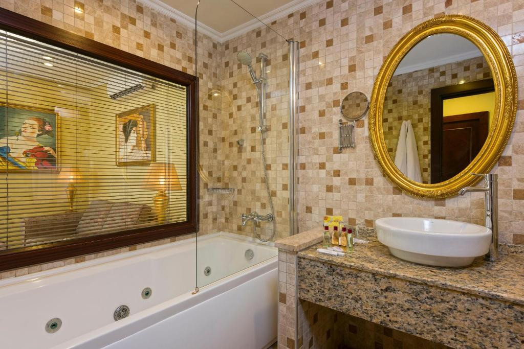 ANTIQUE ROMAN PALACE MUSEUM HOTEL ADULTS ONLY 16+ 5*