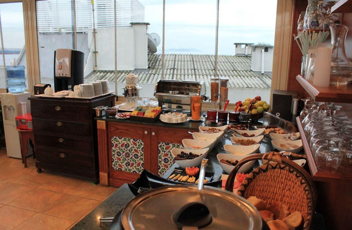 ARUNA HOTEL 4*