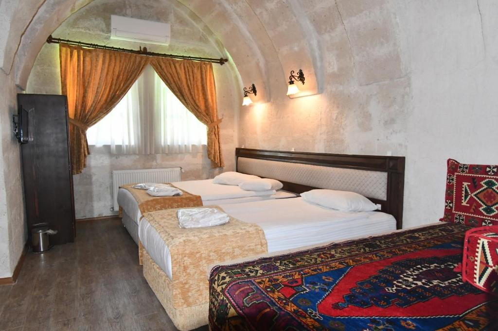 BURCU KAYA 4*
