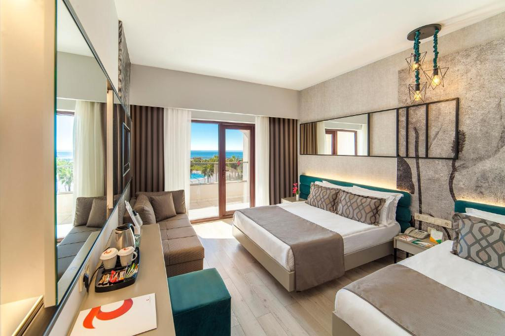 CLUB HOTEL TURAN PRINCE WORLD 5*