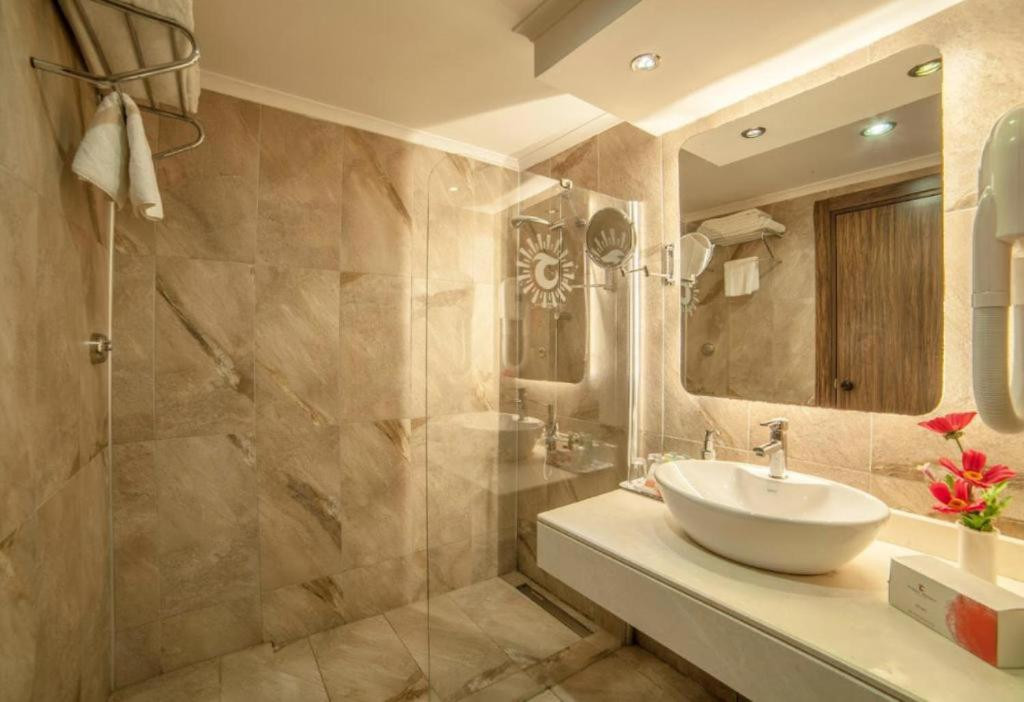 CLUB HOTEL TURAN PRINCE WORLD 5*