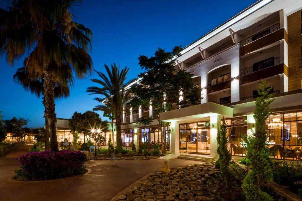 CLUB HOTEL TURAN PRINCE WORLD 5*