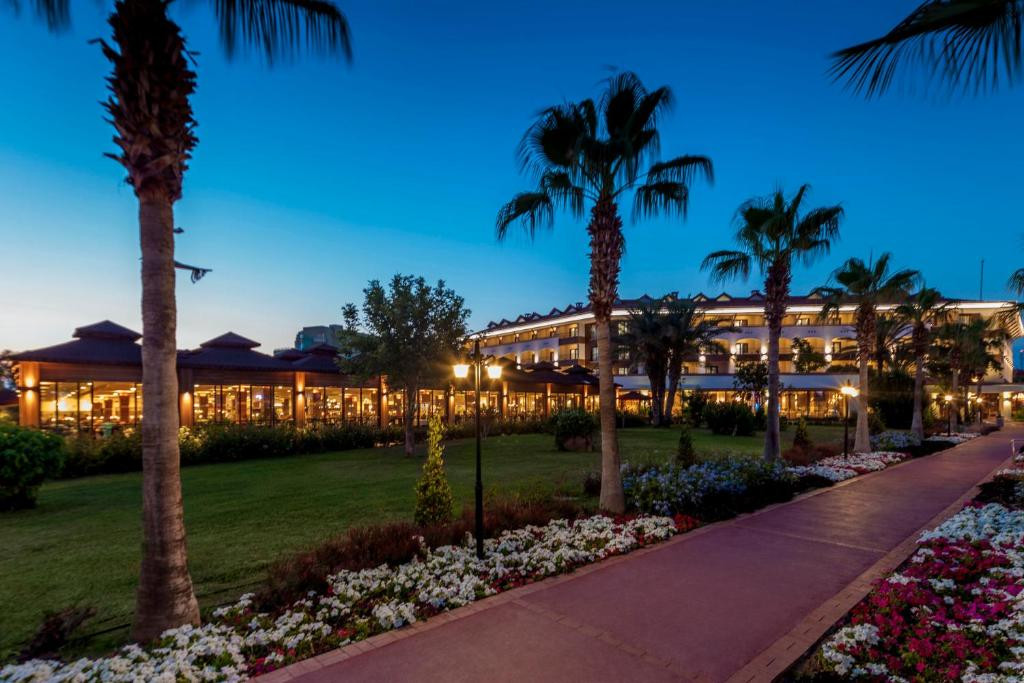 CLUB HOTEL TURAN PRINCE WORLD 5*
