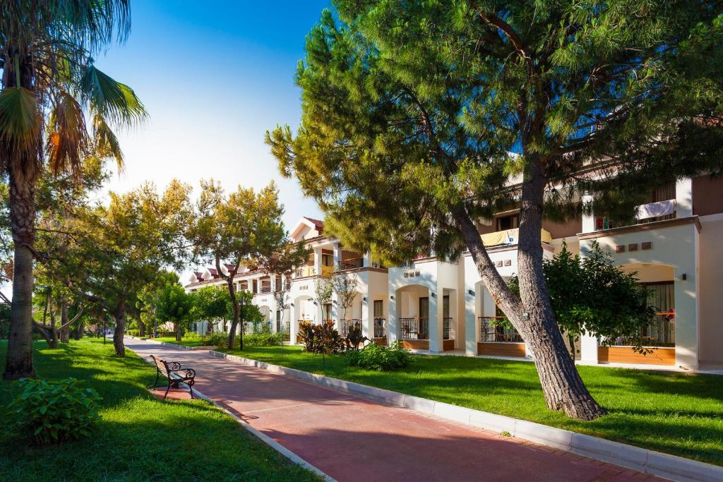 CLUB HOTEL TURAN PRINCE WORLD 5*