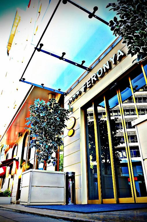 FERONYA HOTEL 4*