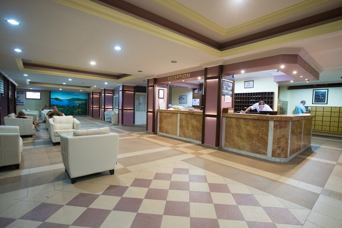 GOLMAR BEACH 4*