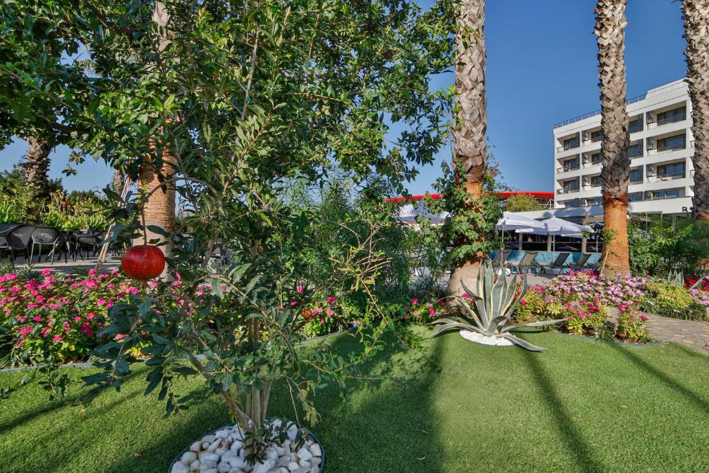 NASHIRA CITY RESORT HOTEL (EX. GRIDA CITY) 4*