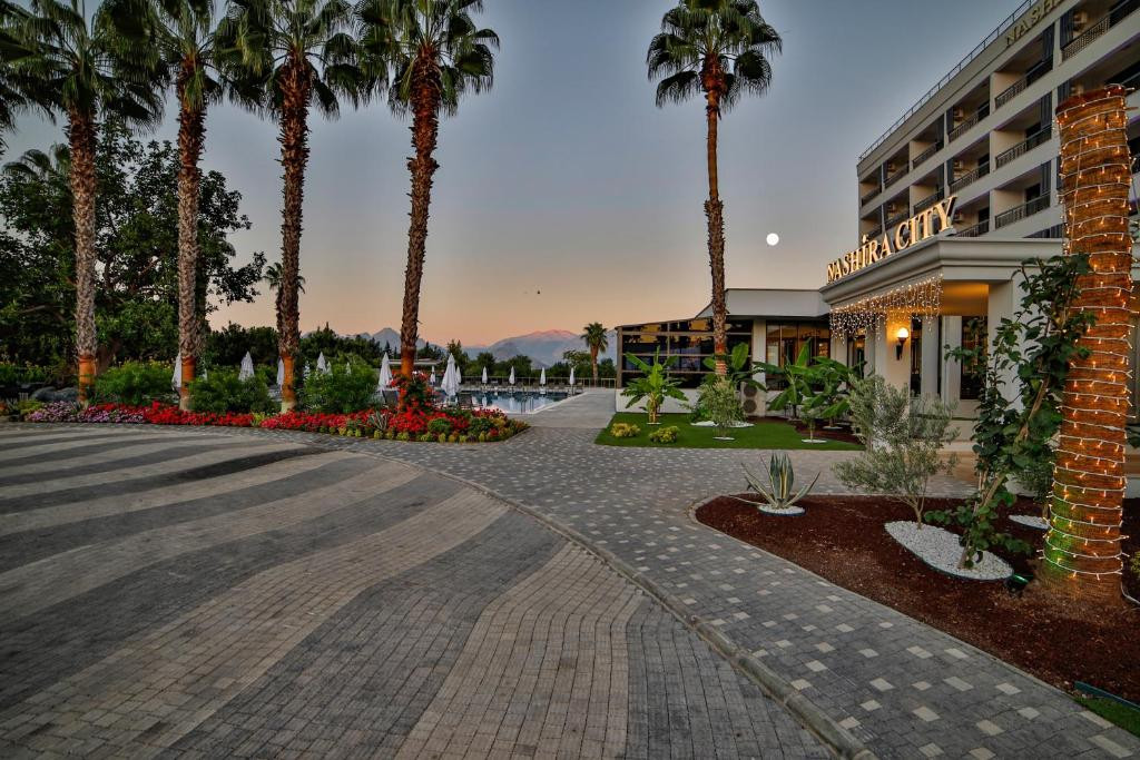 NASHIRA CITY RESORT HOTEL (EX. GRIDA CITY) 4*