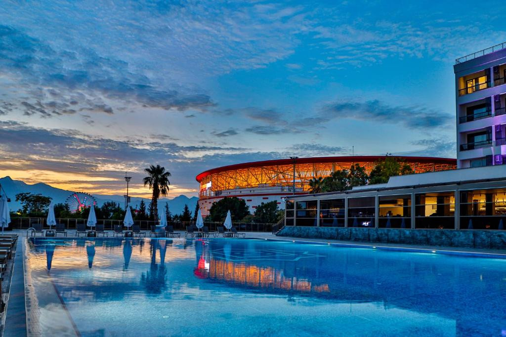 NASHIRA CITY RESORT HOTEL (EX. GRIDA CITY) 4*