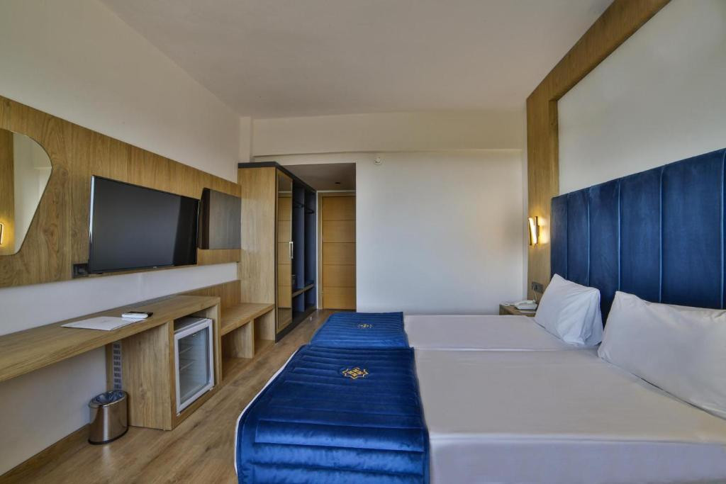 NASHIRA CITY RESORT HOTEL (EX. GRIDA CITY) 4*