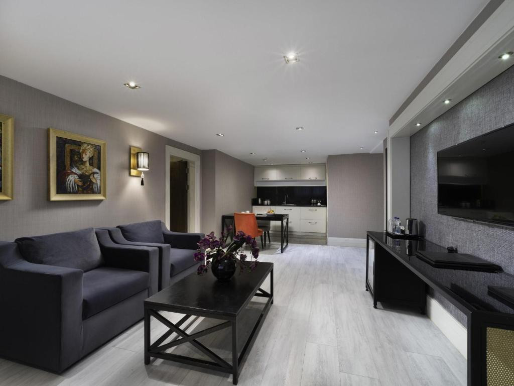 MERCURE ISTANBUL BOMONTI (EX. IMPERIAL BUSINESS HOTEL BOMONTI) 5*
