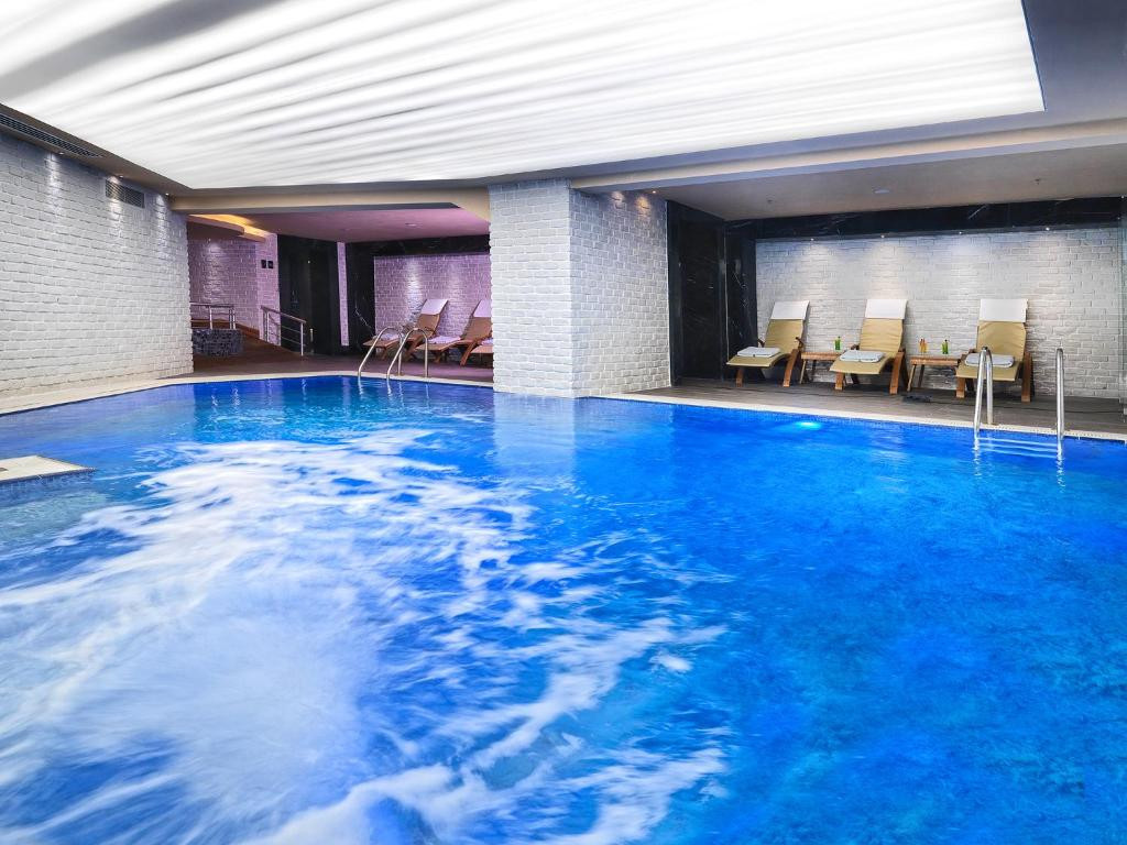 MERCURE ISTANBUL BOMONTI (EX. IMPERIAL BUSINESS HOTEL BOMONTI) 5*