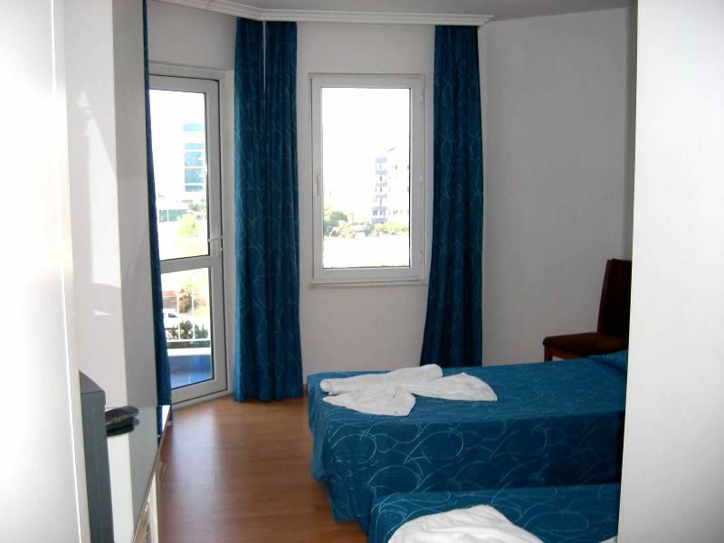 KRISTAL BEACH HOTEL 3*