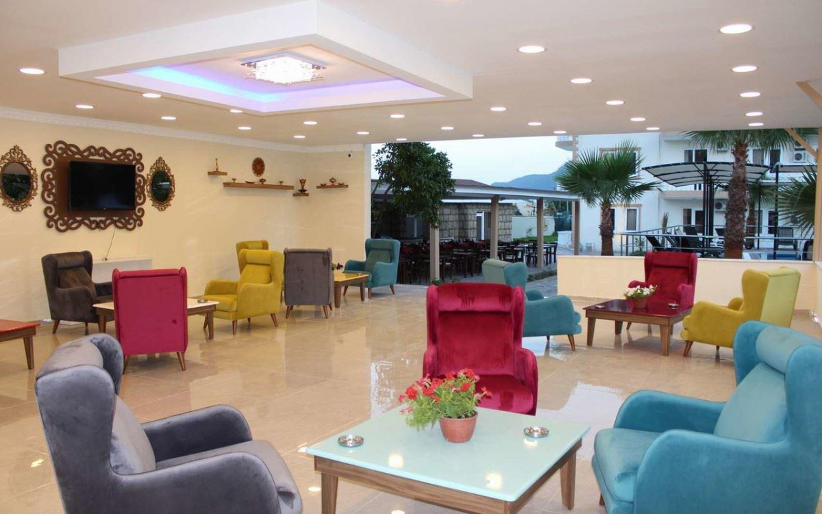 CASTLE PARK (EX. LARISSA PARK) 4*
