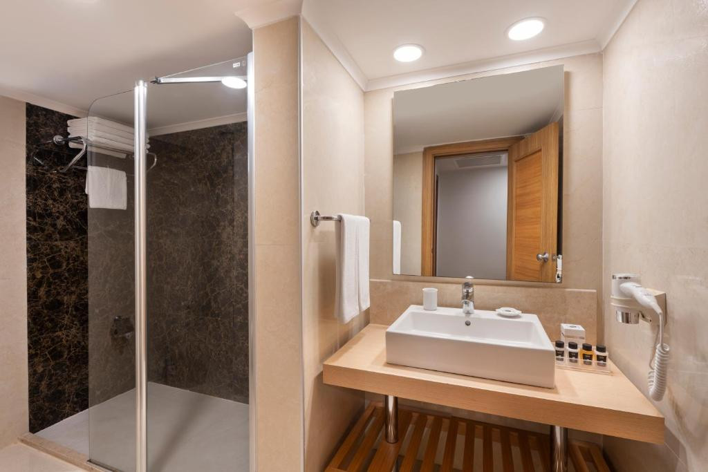 LIMAK LIMRA HOTEL & RESORT 5*