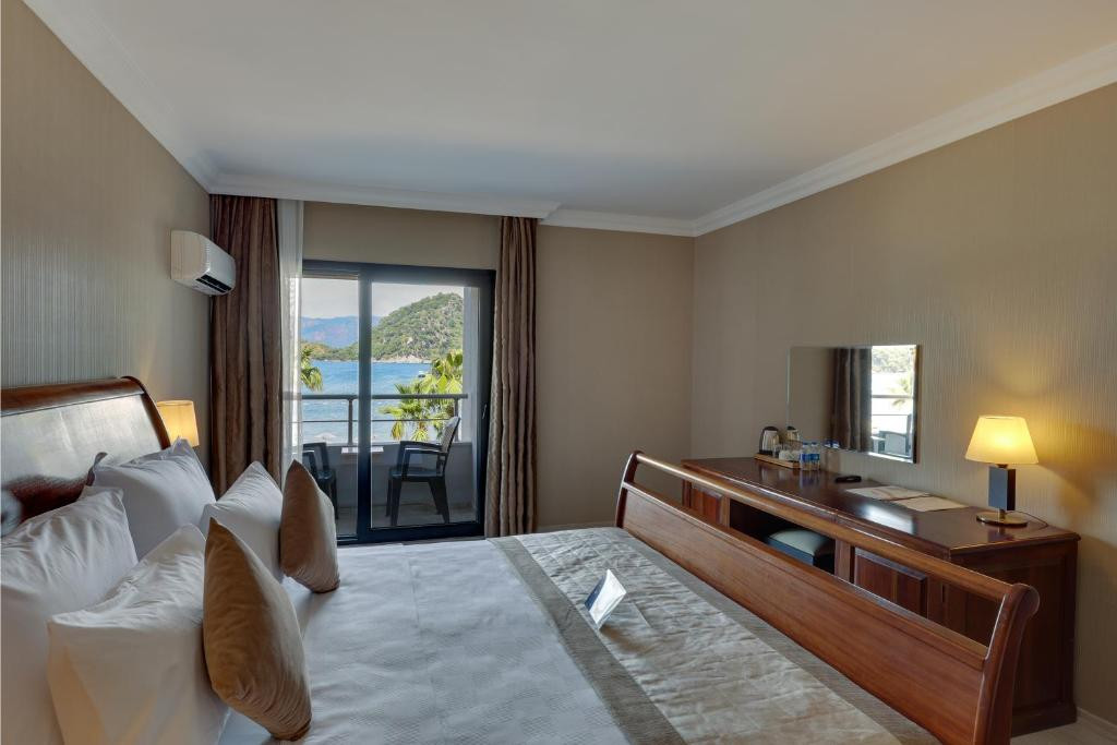 FAROS PREMIUM BEACH HOTEL ADULTS ONLY 14+ 5*