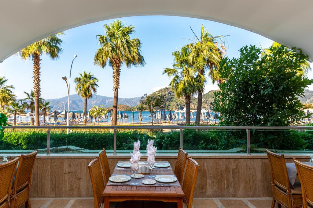 FAROS PREMIUM BEACH HOTEL ADULTS ONLY 14+ 5*