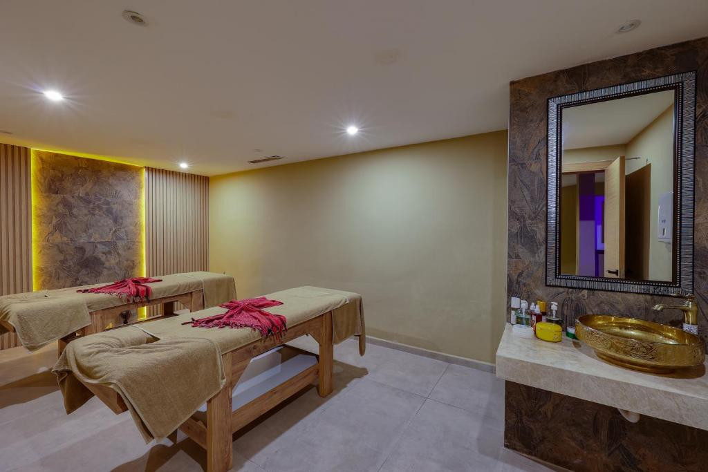 FAROS PREMIUM BEACH HOTEL ADULTS ONLY 14+ 5*