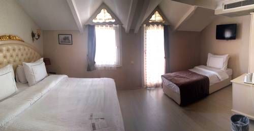 NENA HOTEL 3*