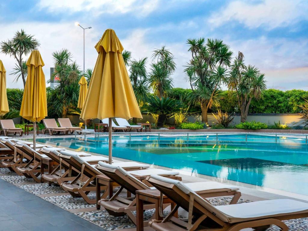 NOVOTEL ISTANBUL ZEYTINBURNU 4*