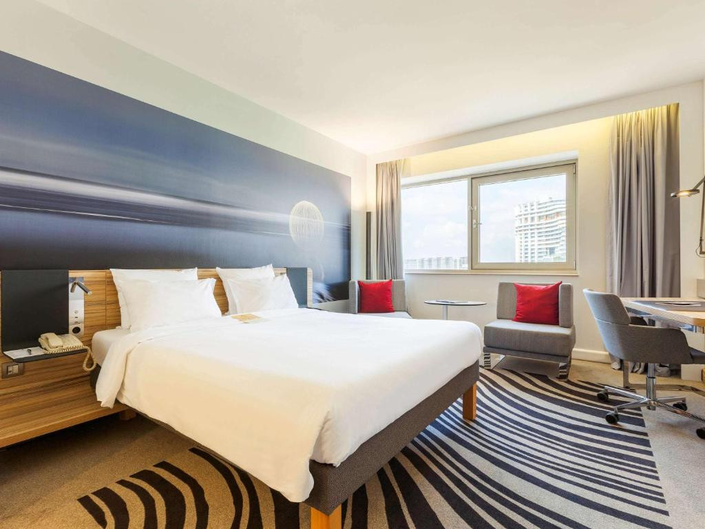 NOVOTEL ISTANBUL ZEYTINBURNU 4*