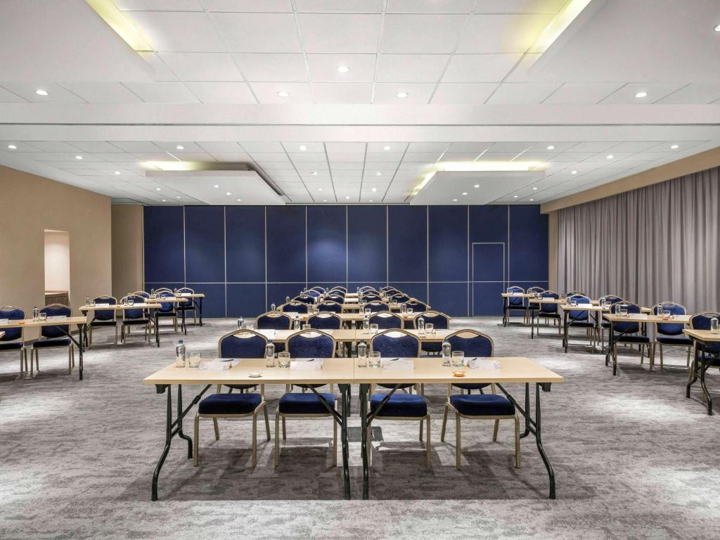 NOVOTEL ISTANBUL ZEYTINBURNU 4*